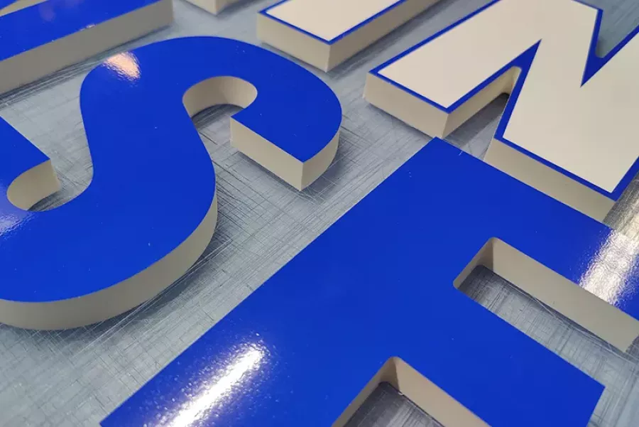 3D Frässchriften Leichtschaum FOREX PVC Werbetechnik SICHTBAR Beschriftung Belp