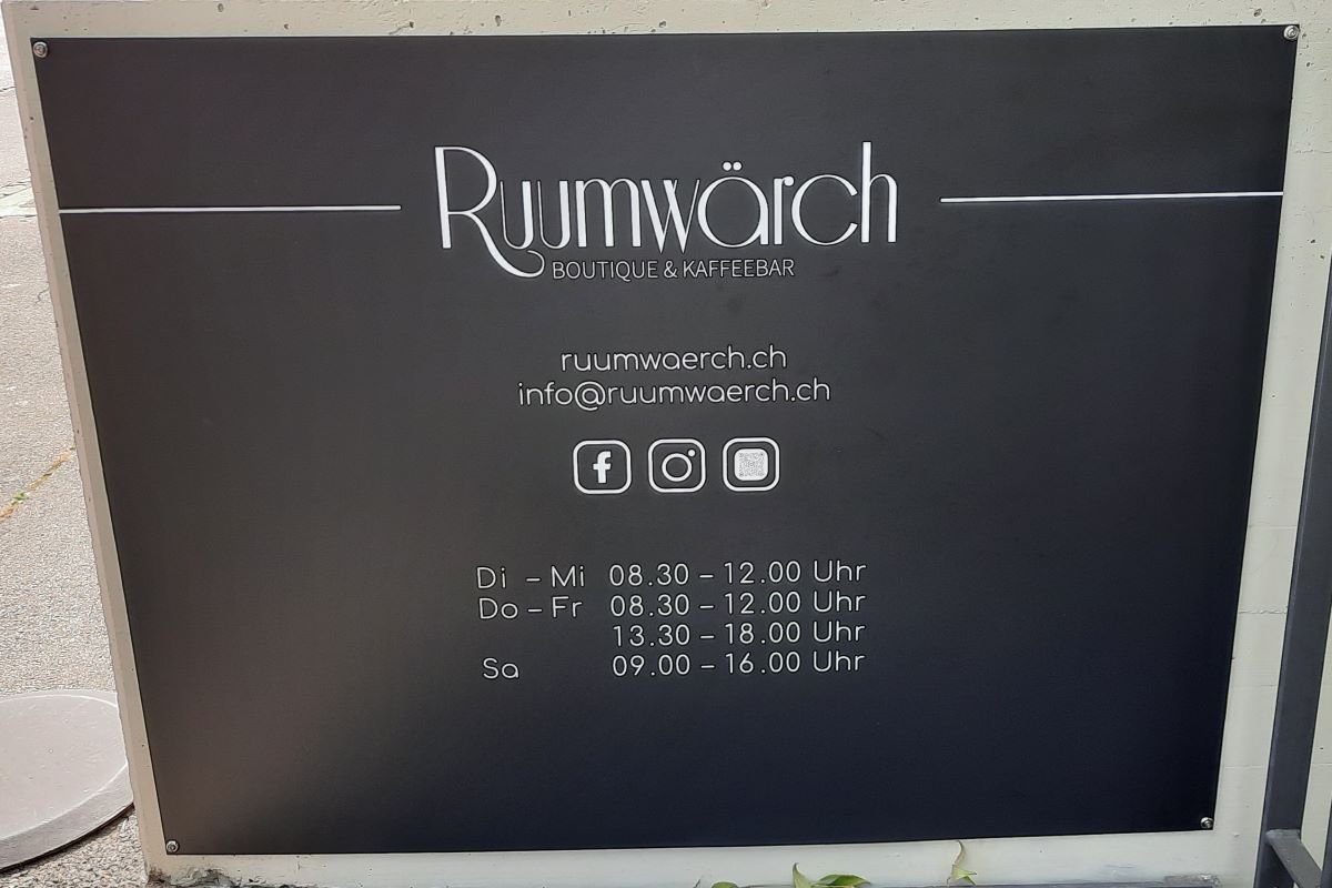 Gebäudebeschriftung Schild Ruumwärch Belp Referenzen SICHTBAR Beschriftung Belp
