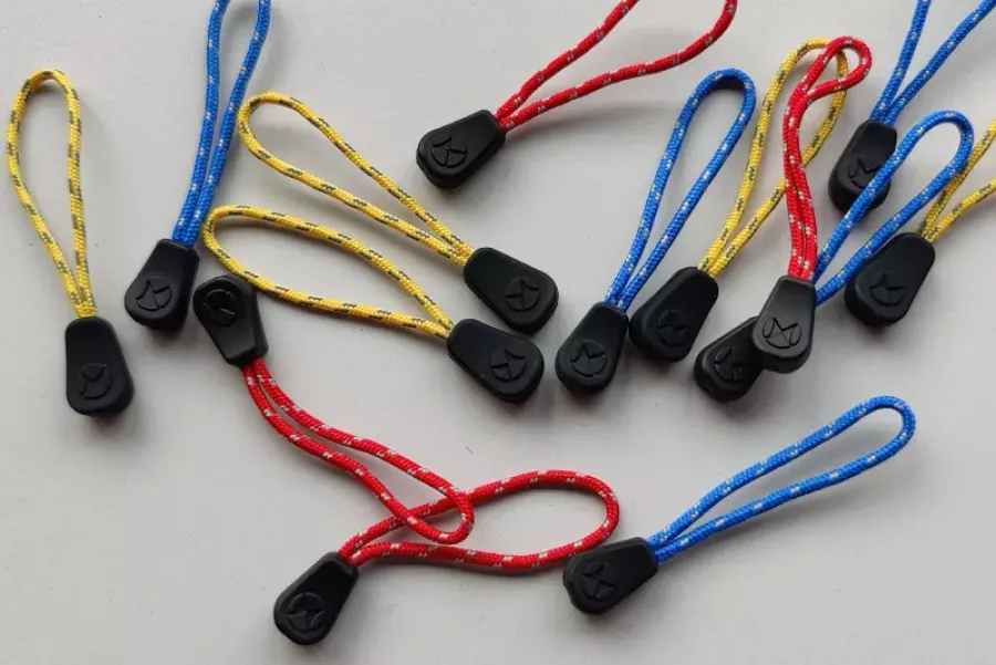 Textilien Accessoires Reissverschlussanhänger Zipper HAKRO SICHTBAR Beschriftung Belp